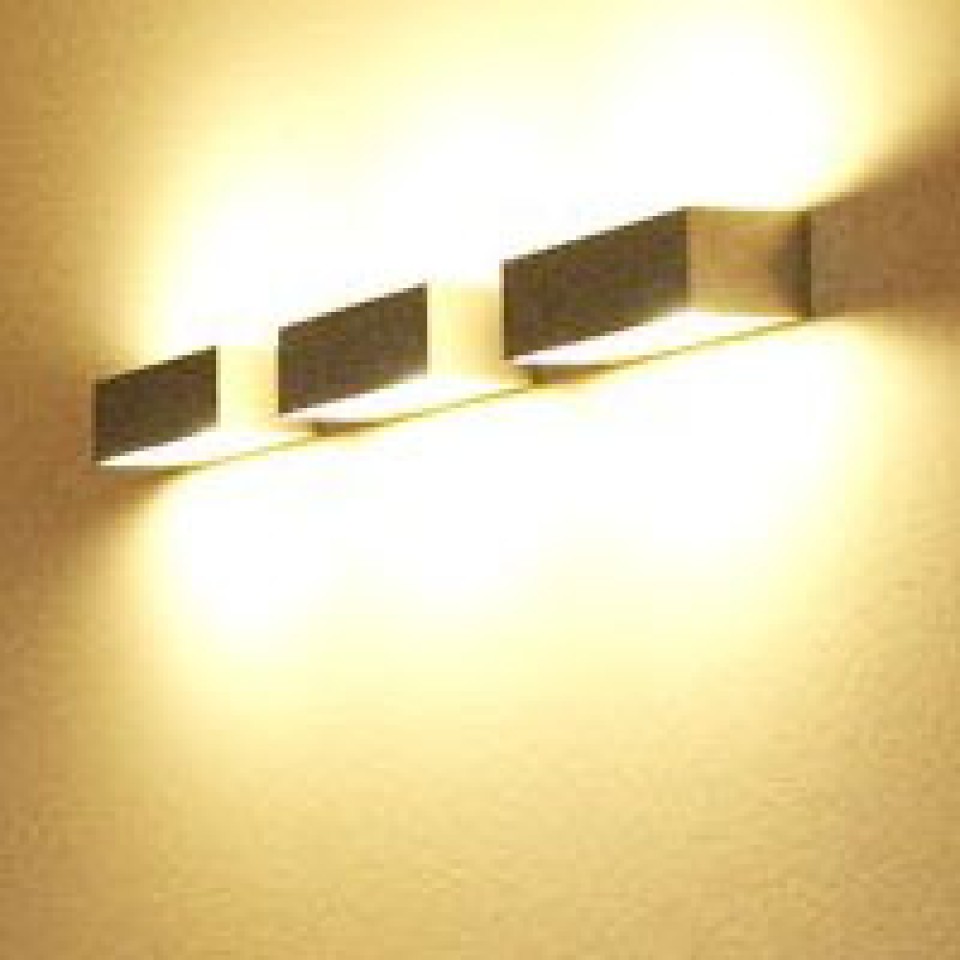Tibo big fluo wall